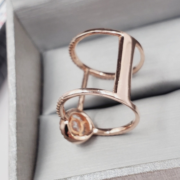 Round White Diamond Simulants Rose Gold - 925 Sterling Silver Halo Ring - Picture 3 of 5